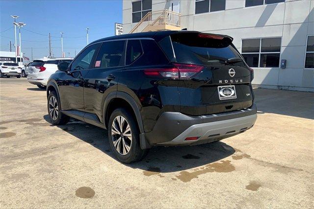 2023 Nissan Rogue Vehicle Photo in TOPEKA, KS 66609-0000