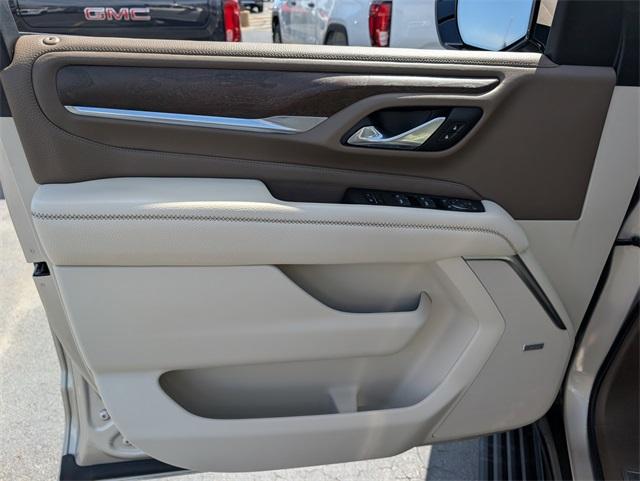 2021 GMC Yukon XL Vehicle Photo in AURORA, CO 80012-4011