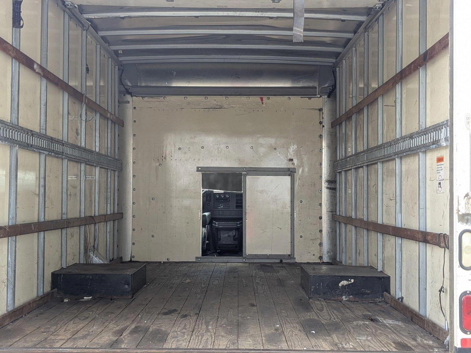 2013 Chevrolet Express Cutaway 3500 Vehicle Photo in PEMBROKE PINES, FL 33024-6534