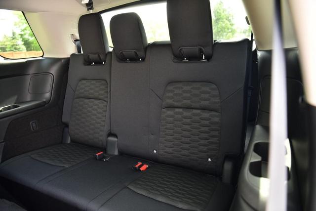 2025 Nissan Pathfinder Vehicle Photo in Ballwin, MO 63011
