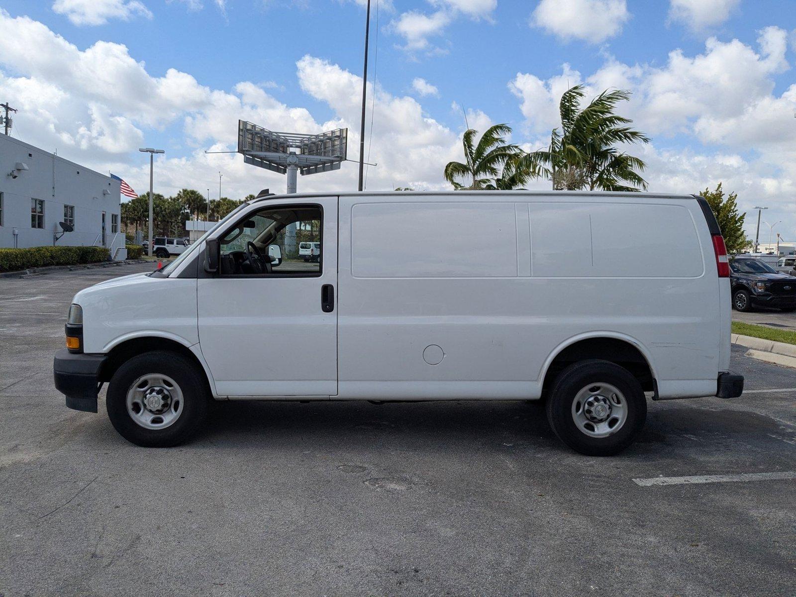 2019 Chevrolet Express Cargo Van Vehicle Photo in Miami, FL 33015