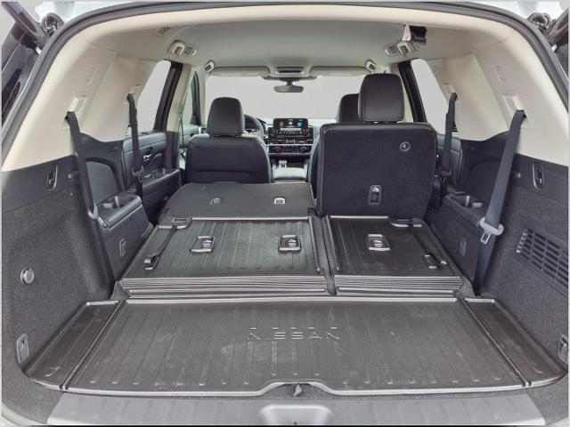 2025 Nissan Pathfinder Vehicle Photo in Oshkosh, WI 54904