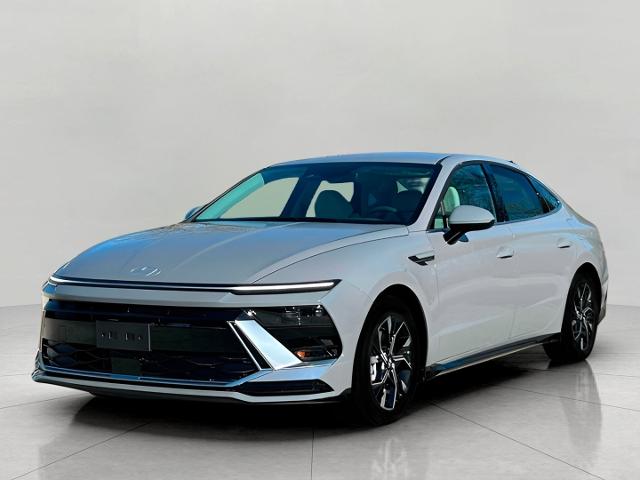 2025 Hyundai SONATA Vehicle Photo in Green Bay, WI 54304