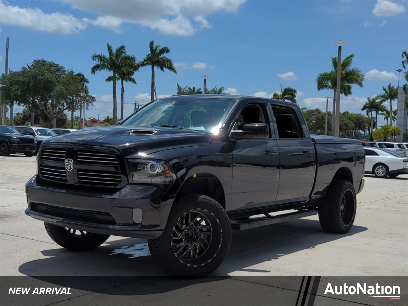 2017 Ram 1500 Vehicle Photo in Pembroke Pines, FL 33027