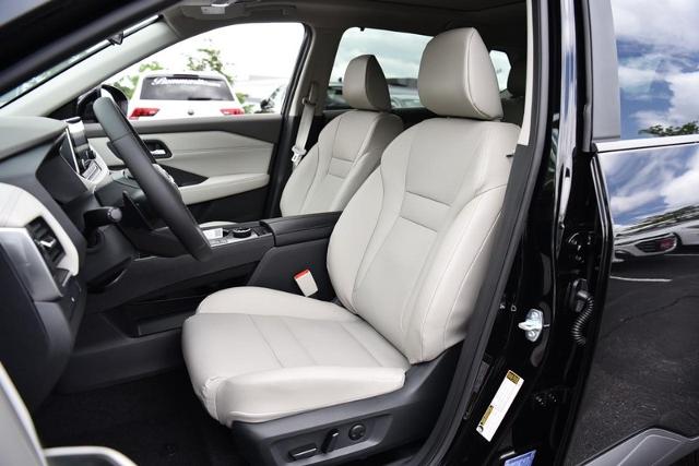 2025 Nissan Rogue Vehicle Photo in Ballwin, MO 63011