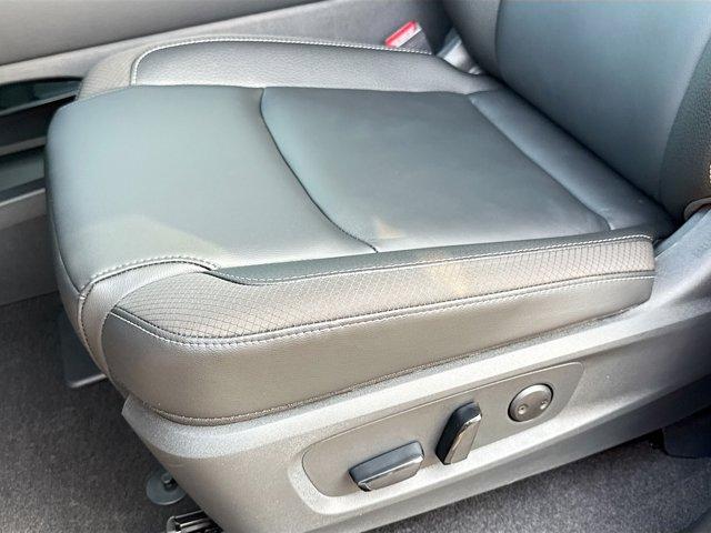 2025 Nissan Pathfinder Vehicle Photo in Flemington, NJ 08822