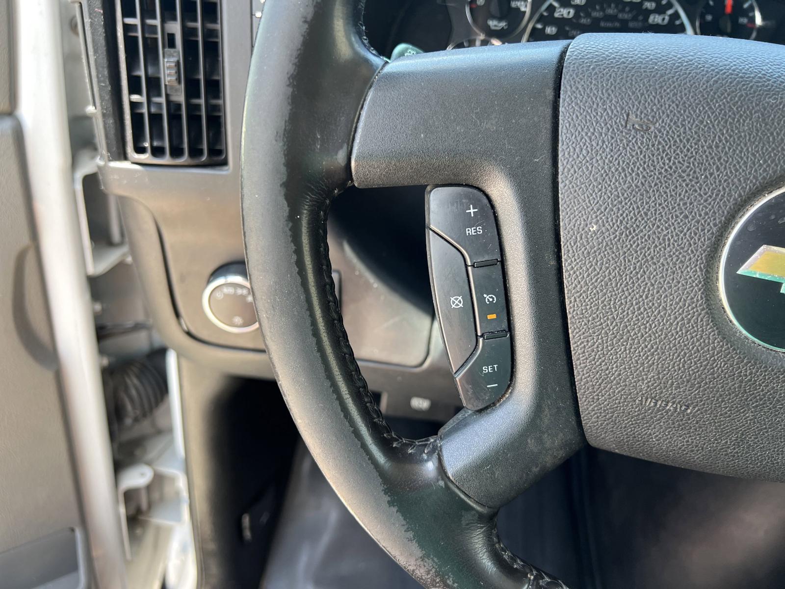 2021 Chevrolet Express Cutaway 3500 Vehicle Photo in GEORGETOWN, TX 78626-7508