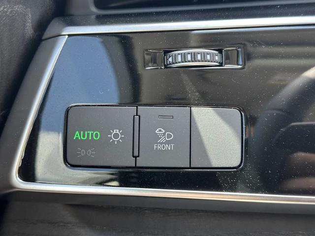 2025 Audi Q7 Vehicle Photo in HOUSTON, TX 77090