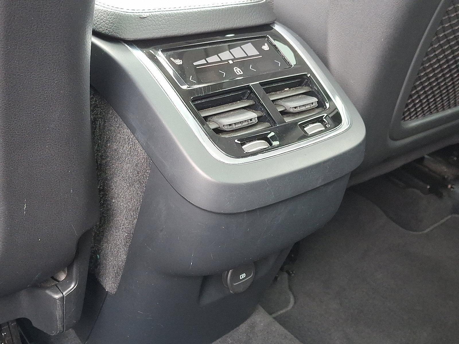 2022 Volvo XC90 Vehicle Photo in Trevose, PA 19053