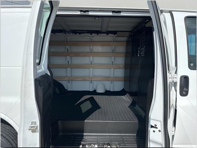 2023 GMC Savana Cargo 2500 Vehicle Photo in MANITOWOC, WI 54220-5838