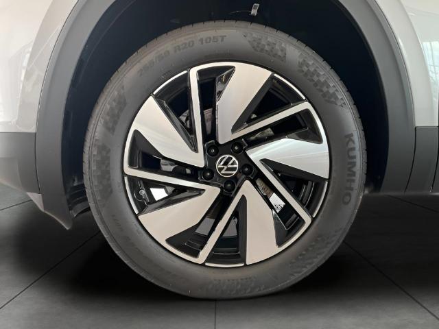2025 Volkswagen Atlas Vehicle Photo in Oshkosh, WI 54904