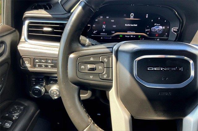 2024 GMC Yukon XL Vehicle Photo in TOPEKA, KS 66609-0000