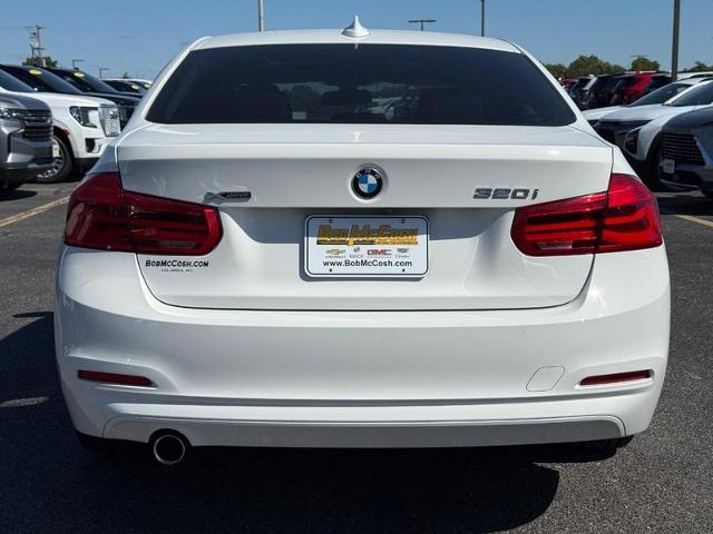 2018 BMW 320i xDrive Vehicle Photo in COLUMBIA, MO 65203-3903