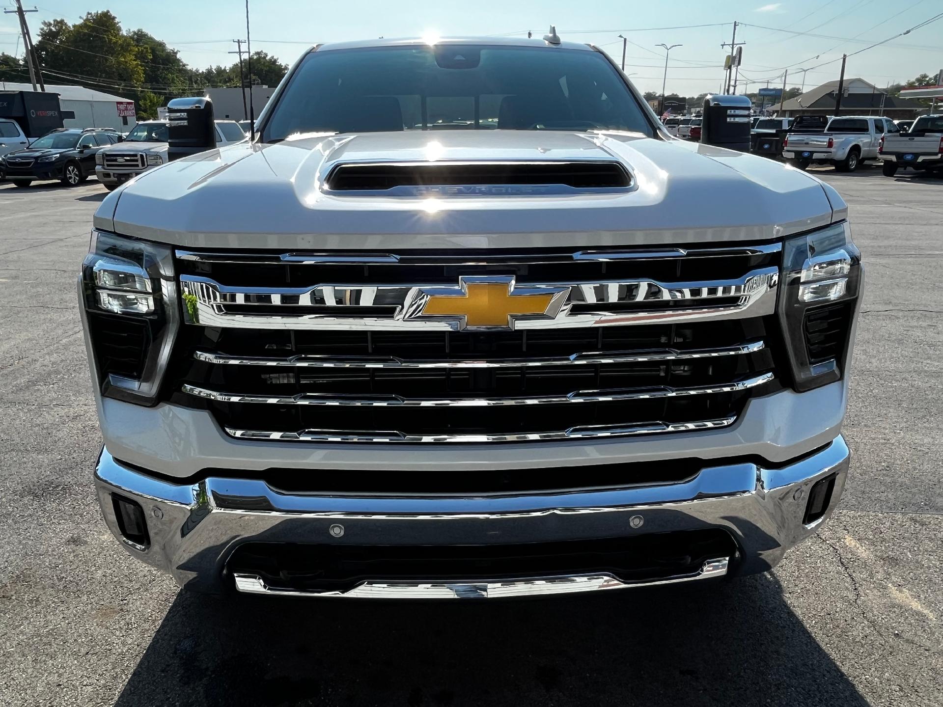 Used 2024 Chevrolet Silverado 2500HD LTZ with VIN 1GC4YPEY8RF104215 for sale in Henryetta, OK