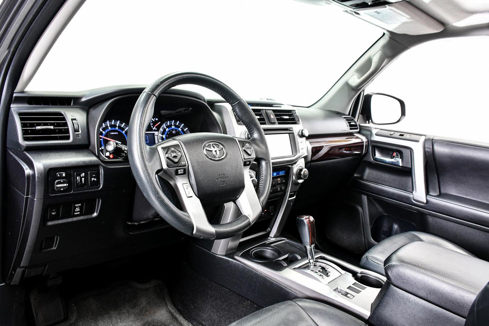 2017 Toyota 4Runner Vehicle Photo in DALLAS, TX 75235