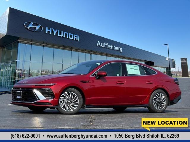 2024 Hyundai SONATA Hybrid Vehicle Photo in Shiloh, IL 62269