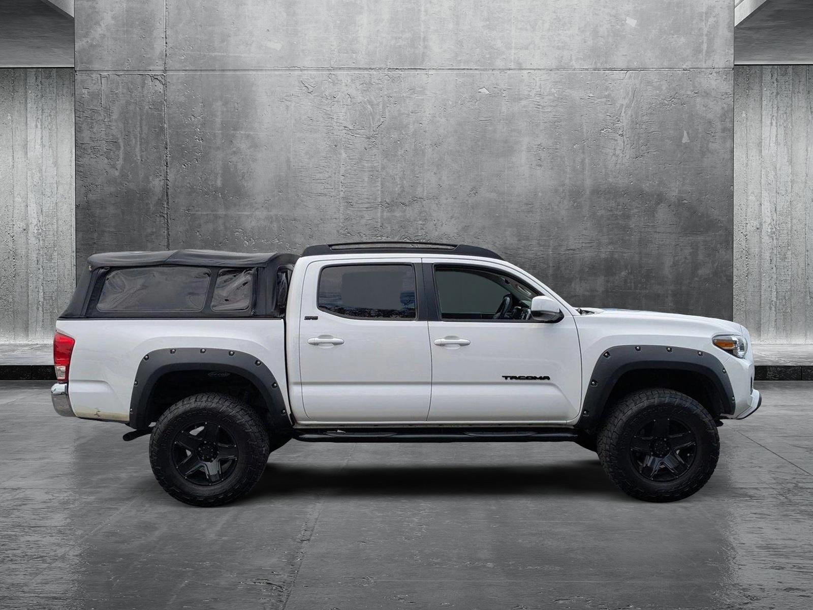 2017 Toyota Tacoma Vehicle Photo in Panama City, FL 32401