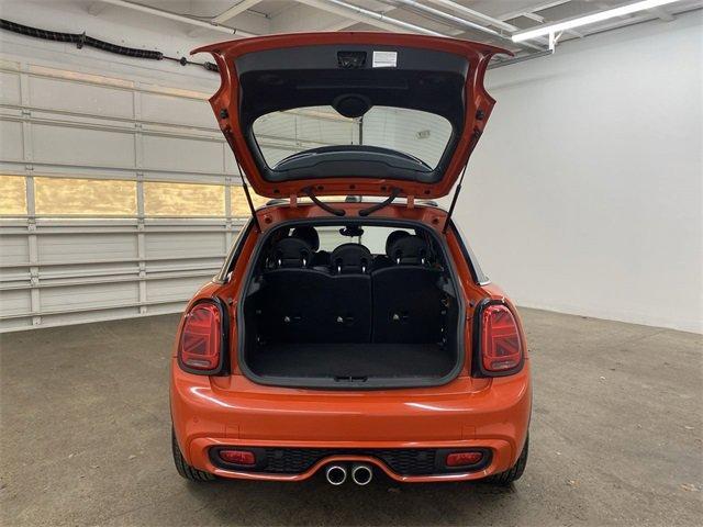 2020 MINI Cooper S Hardtop 4 Door Vehicle Photo in PORTLAND, OR 97225-3518