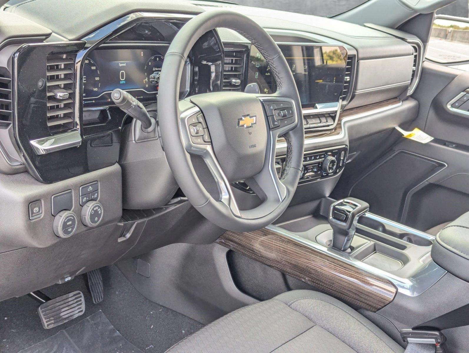 2025 Chevrolet Silverado 1500 Vehicle Photo in PEMBROKE PINES, FL 33024-6534