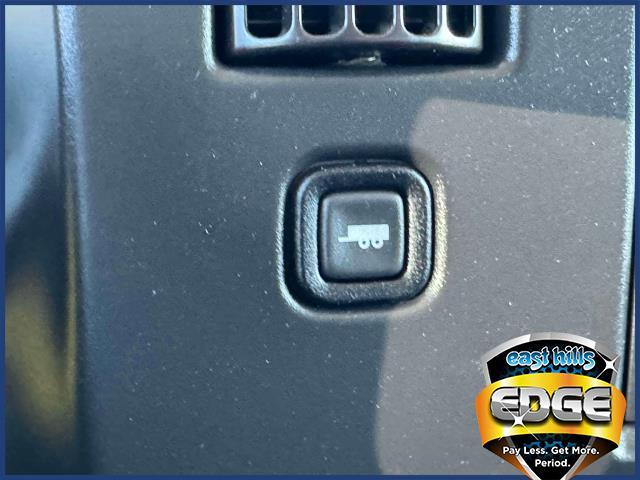 2022 GMC Savana Cargo Van Vehicle Photo in Roslyn, NY 11576