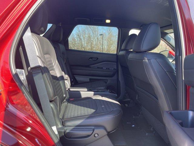2025 Nissan Pathfinder Vehicle Photo in Flemington, NJ 08822