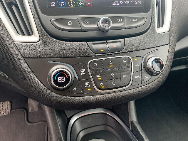 2022 Chevrolet Malibu Vehicle Photo in MOON TOWNSHIP, PA 15108-2571