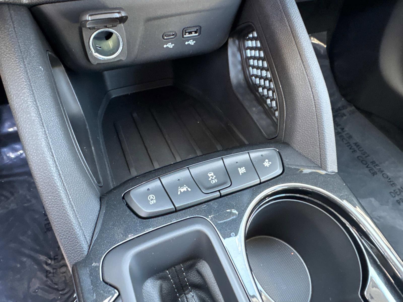2025 Chevrolet Trailblazer Vehicle Photo in LOS ANGELES, CA 90007-3794