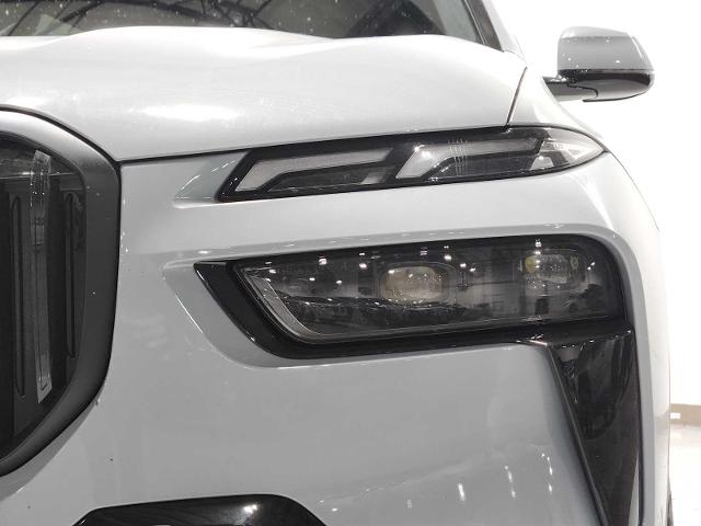 2025 BMW X7 xDrive40i Vehicle Photo in GRAPEVINE, TX 76051