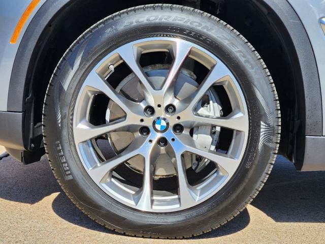 2025 BMW X5 xDrive40i Vehicle Photo in PLANO, TX 75024