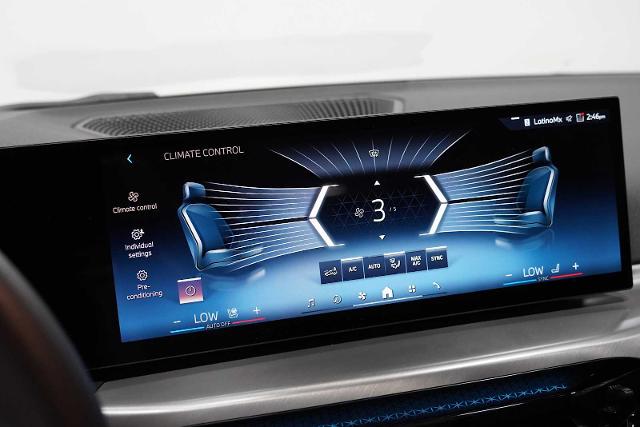2025 BMW 330i xDrive Vehicle Photo in GRAPEVINE, TX 76051