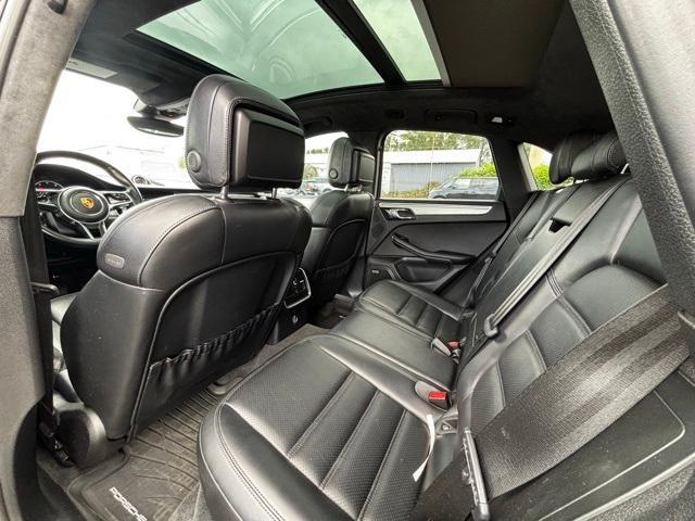 2018 Porsche Macan Vehicle Photo in Puyallup, WA 98371