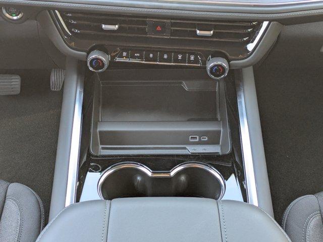 2025 Chevrolet Suburban Vehicle Photo in BRUNSWICK, GA 31525-1881