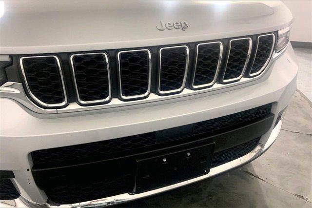 2023 Jeep Grand Cherokee L Vehicle Photo in KANSAS CITY, MO 64114-4502