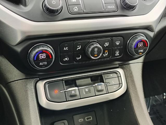 2023 GMC Acadia Vehicle Photo in GREEN BAY, WI 54304-5303
