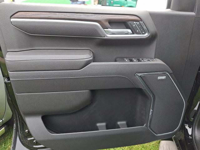 2025 GMC Sierra 1500 Vehicle Photo in TREVOSE, PA 19053-4984