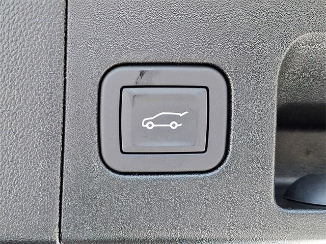 2025 Cadillac XT5 Vehicle Photo in ALLENTOWN, PA 18103-7399