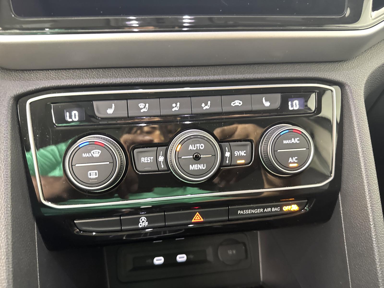 2023 Volkswagen Atlas Vehicle Photo in Georgetown, TX 78626