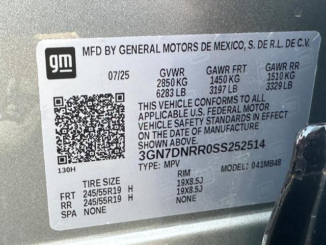 2025 Chevrolet Equinox EV Vehicle Photo in COLUMBIA, MO 65203-3903