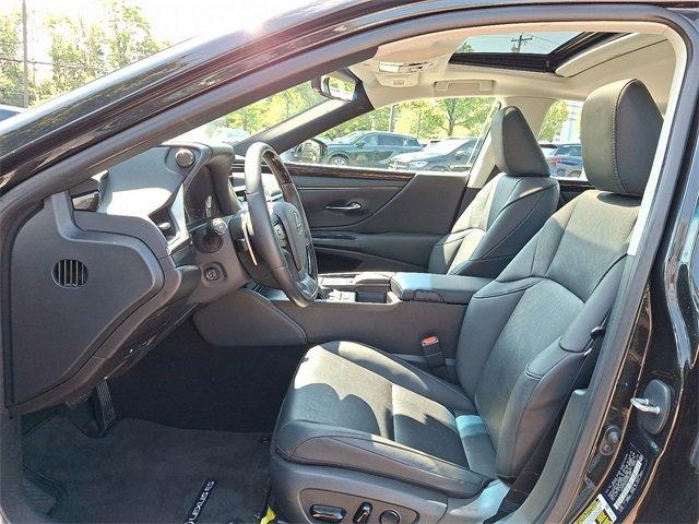 2021 Lexus ES 250 Vehicle Photo in Willow Grove, PA 19090