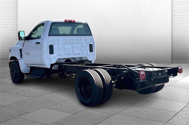 2024 Chevrolet Silverado 5500 HD Vehicle Photo in INDEPENDENCE, MO 64055-1314