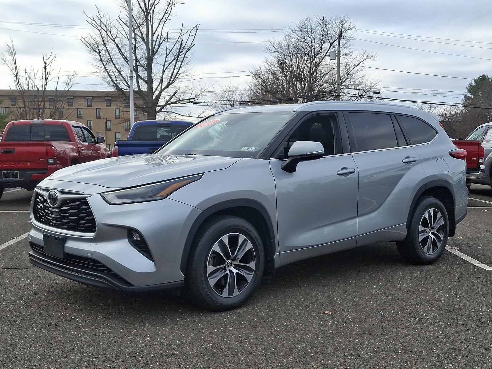 2021 Toyota Highlander Vehicle Photo in Trevose, PA 19053