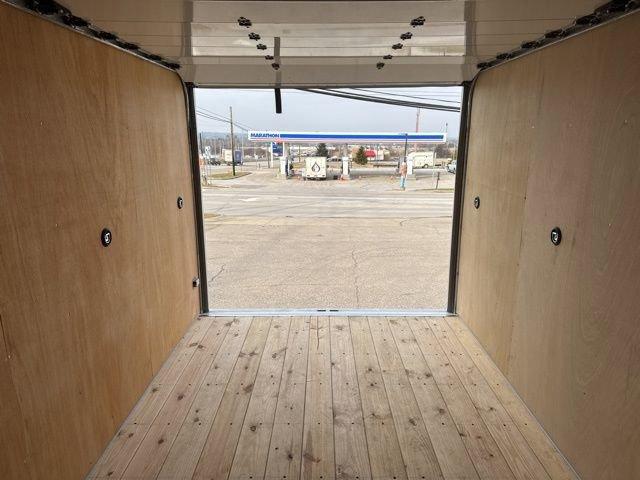 2025 GMC Savana Cutaway 4500 Vehicle Photo in MEDINA, OH 44256-9631
