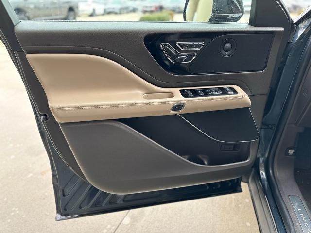 2022 Lincoln Aviator Vehicle Photo in San Antonio, TX 78230