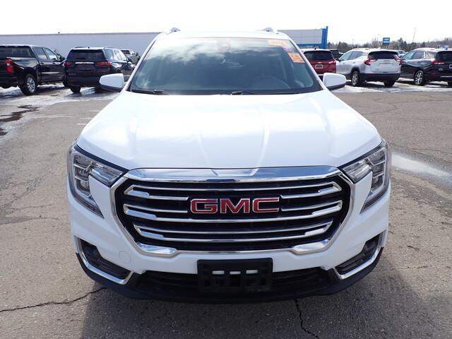 Used 2024 GMC Terrain SLT with VIN 3GKALVEG5RL199033 for sale in Sault Sainte Marie, MI