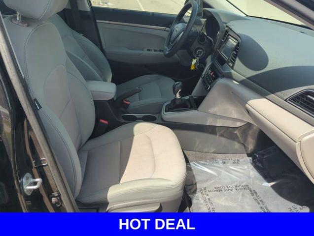 2017 Hyundai ELANTRA Vehicle Photo in Merrillville, IN 46410