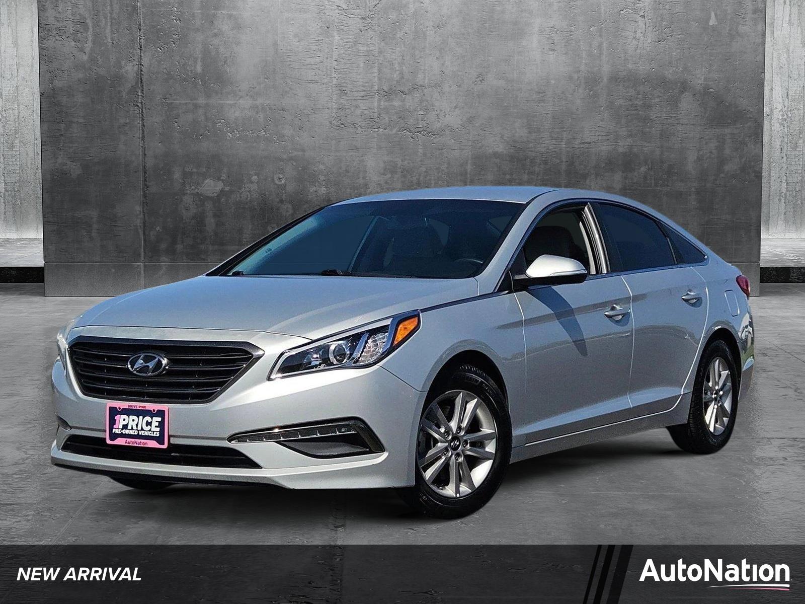 2016 Hyundai SONATA Vehicle Photo in MESA, AZ 85206-4395