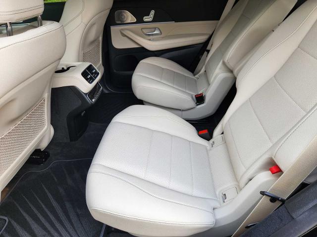 2025 Mercedes-Benz GLS Vehicle Photo in HOUSTON, TX 77079