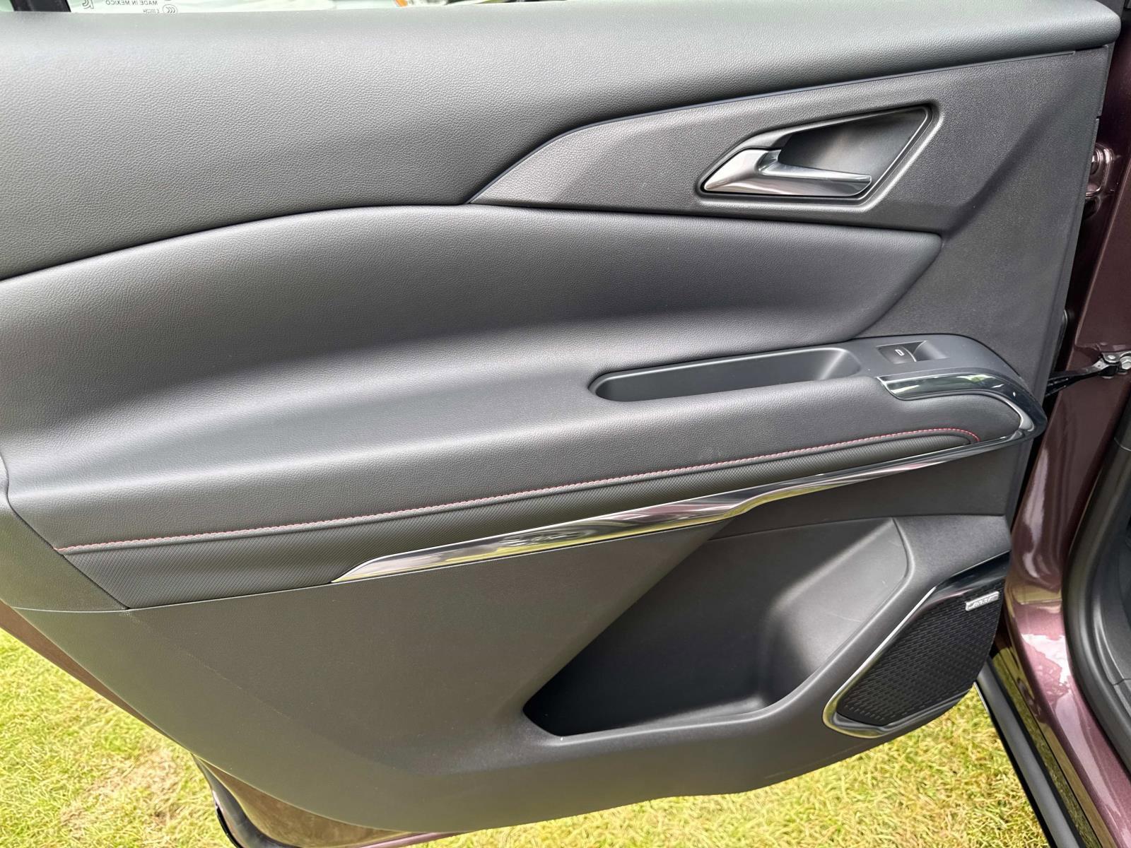 2025 Chevrolet Traverse Vehicle Photo in LOS ANGELES, CA 90007-3794