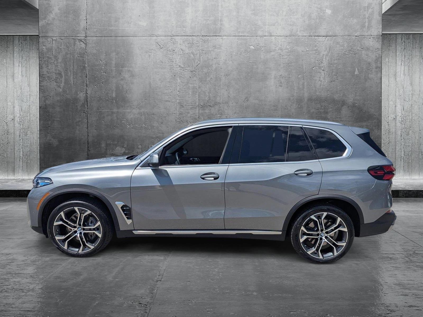 2024 BMW X5 sDrive40i Vehicle Photo in Delray Beach, FL 33444