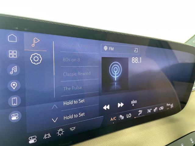 2025 Buick Enclave Vehicle Photo in GILBERT, AZ 85297-0402